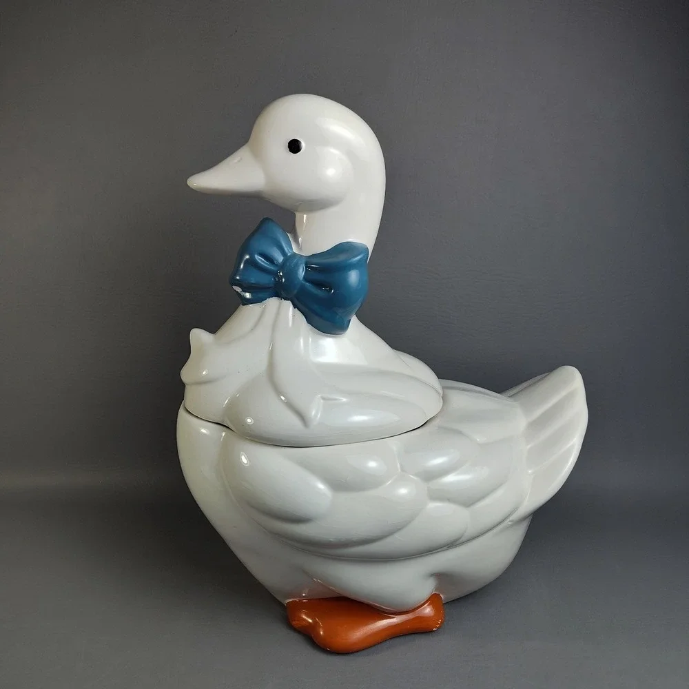 Vtg Mother Goose Ceramic Cookie Jar W/Blue Ribbon & Orange Feet Cottagecore 13